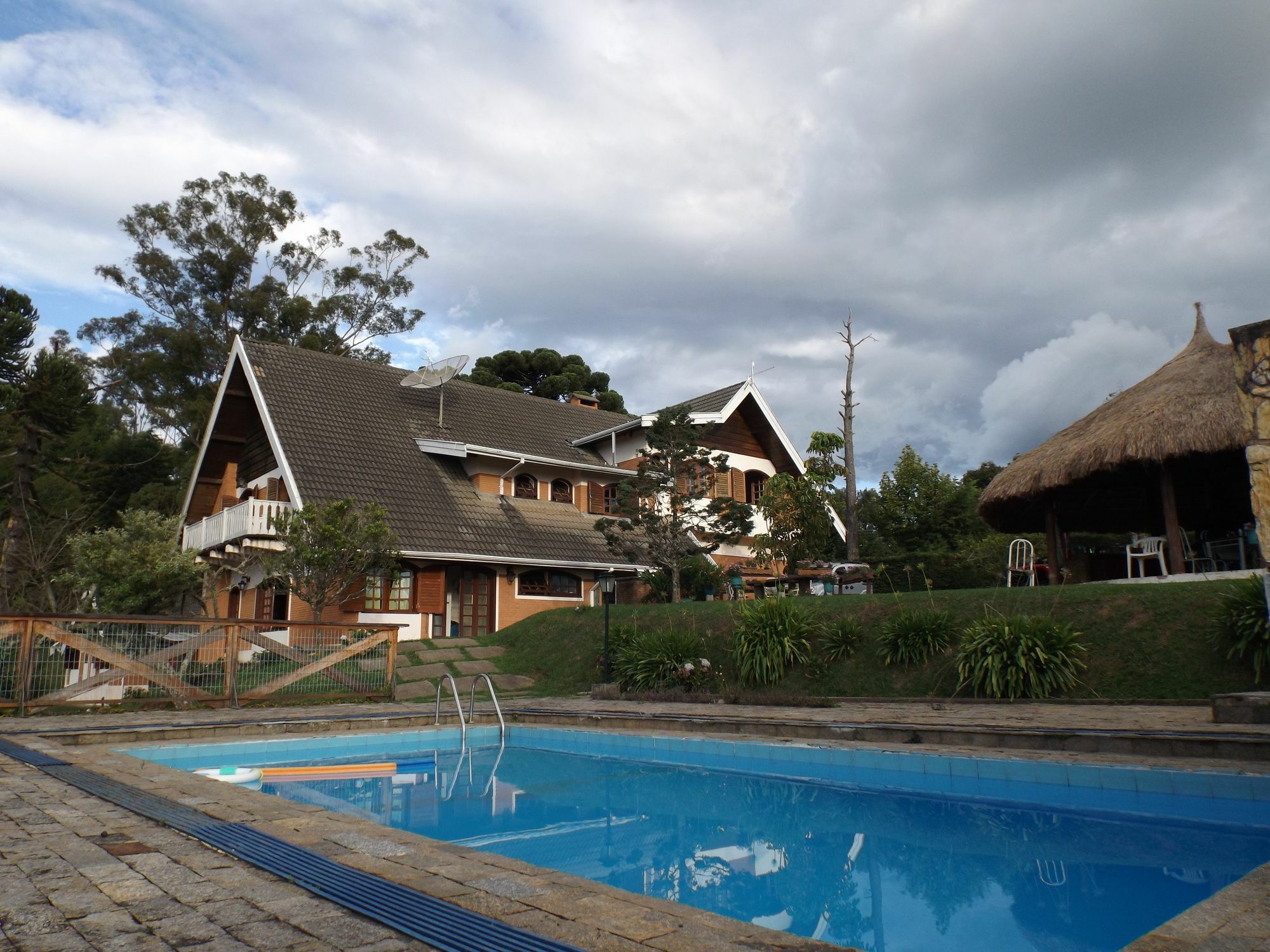 Pousada Marco Polo กังโปสดูจอร์เดา ภายนอก รูปภาพ